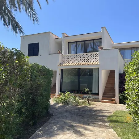 Sunny Spacious Family In