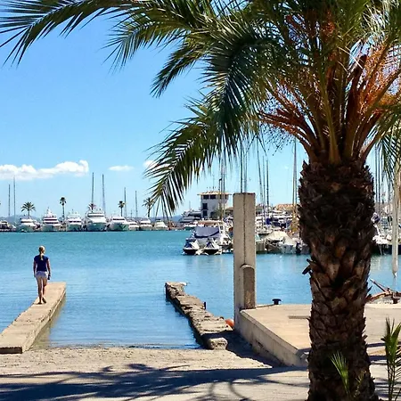 Sunny Spacious Family In Апартаменти *